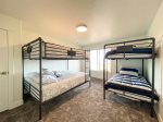 4th Bedroom with Queen bunk bed and Twin Bunk bed